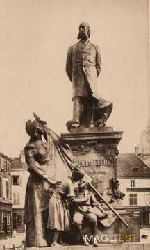 Statue de Jules Ferry (Saint-Dié-des-Vosges)